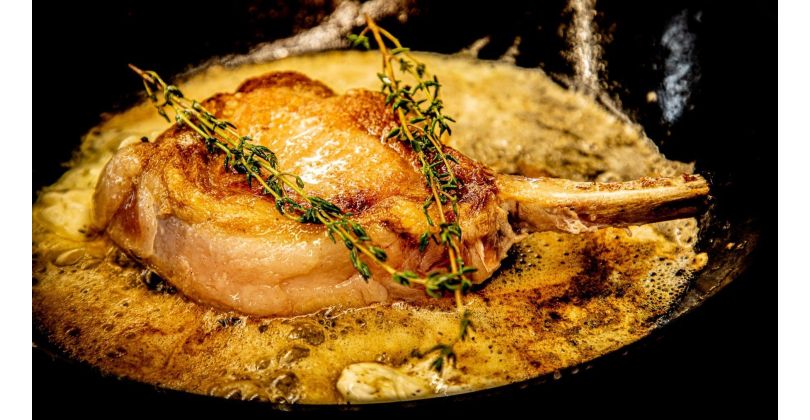 Perfectly roasted pork chop and organic Knospe pork promotion