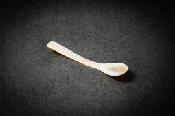 Mother-of-pearl caviar spoon, 12 cm