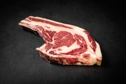 Rubia Gallega *old cow* Côte de boeuf